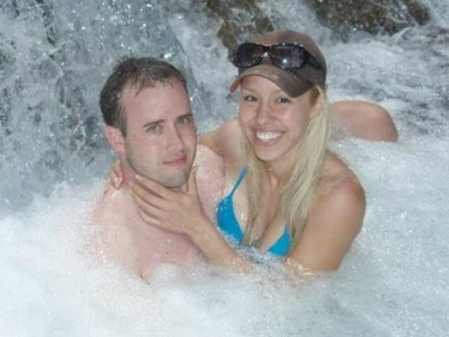 Αυτή είναι η ξανθιά καλλονή που σόκαρε τις ΗΠΑ