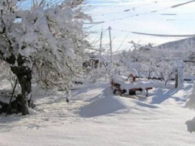 Χιονοπτώσεις και κατολισθήσεις στα ορεινά των Χανίων