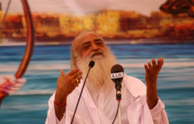 Οργή στην Ινδία: Γκουρού κατηγορεί τη φοιτήτρια για το βιασμό