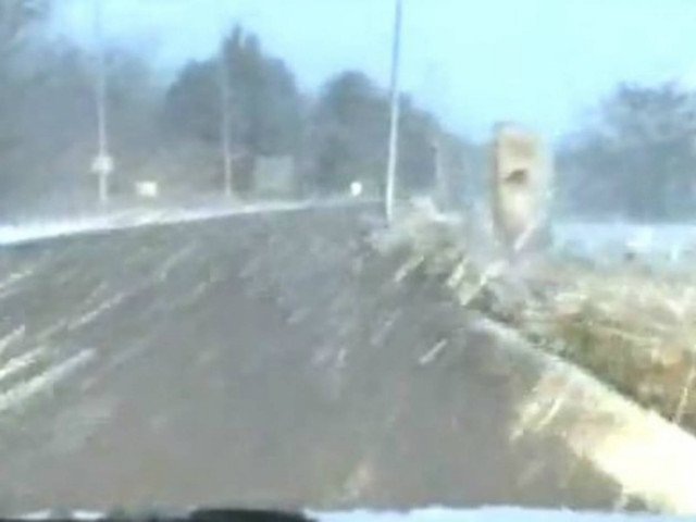 Βίντεο: Ισχυρή χιονόπτωση και στη Θήβα