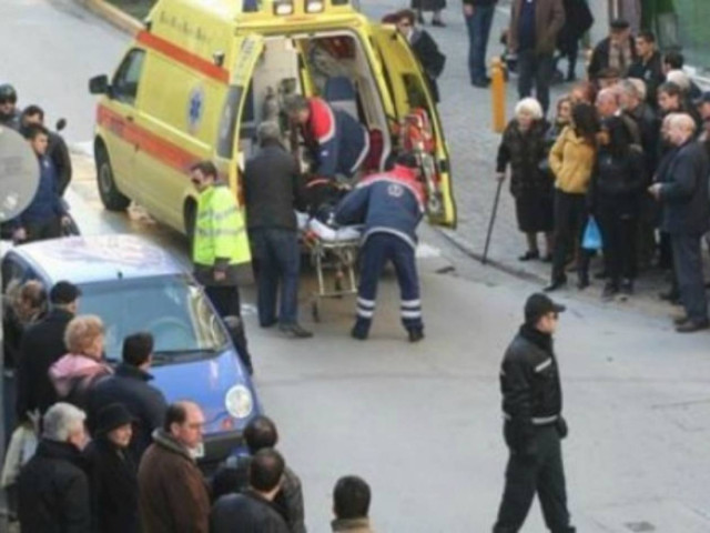 Πάτρα: Αυτοκίνητο παρέσυρε μάνα και το 1,5 ετών αγοράκι της