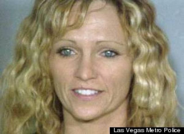 Είχε «αφύσικη» σχέση με τον γιο της και θέλησε να σκοτώσει τον σύζυγο