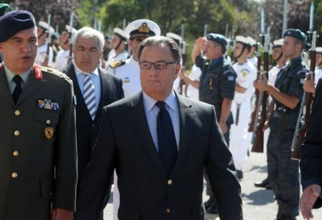 «Τα αιτήματα των ενστόλων θα ικανοποιηθούν όταν ανακάμψει η οικονομία»