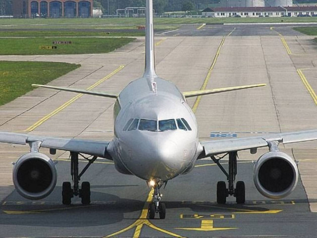 Συναγερμός στα Χανιά: Αναγκαστική προσγείωση αεροσκάφους