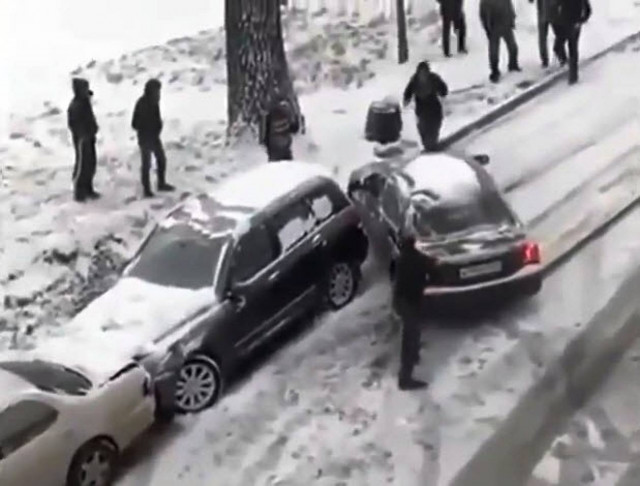 Βίντεο: Οδηγώντας στη Ρωσία, την πρώτη εβδομάδα του χρόνου...