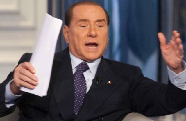 Μπερλουσκόνι: Να μην πληρώνουν φόρο όσοι προσλαμβάνουν νέους
