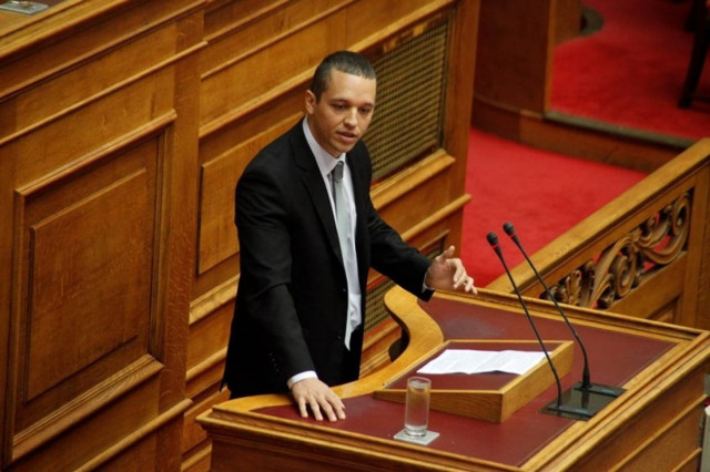 Χρυσή Αυγή: Φορολόγηση των βουλευτών από το πρώτο ευρώ