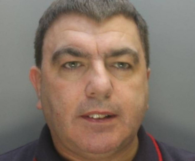 ΣΟΚ: Παιδόφιλος έβαζε παιδιά να αντιγράφουν σκηνές από ροζ ταινία!