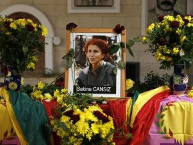 Με πολλές σφαίρες στο κεφάλι εκτελέστηκαν οι τρεις ακτιβίστριες