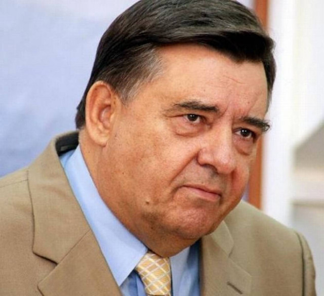 Καρατζαφέρης: Φτωχομπινές και για καρπαζιές ο Παπακωνσταντίνου