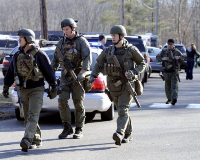 Τοποθέτησαν ένοπλους φύλακες σε σχολεία!