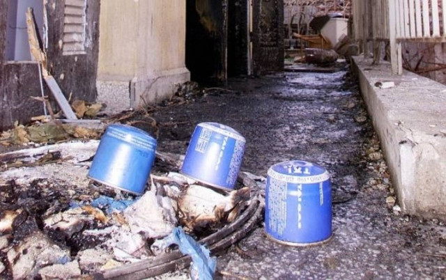 Επιθέσεις με γκαζάκια σε πέντε σπίτια δημοσιογράφων