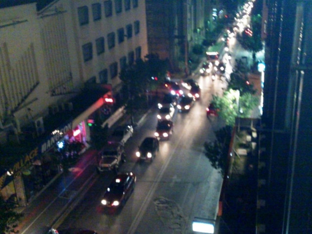 Βίντεο: Πιάστηκαν στα χέρια για ένα απλό τρακάρισμα!