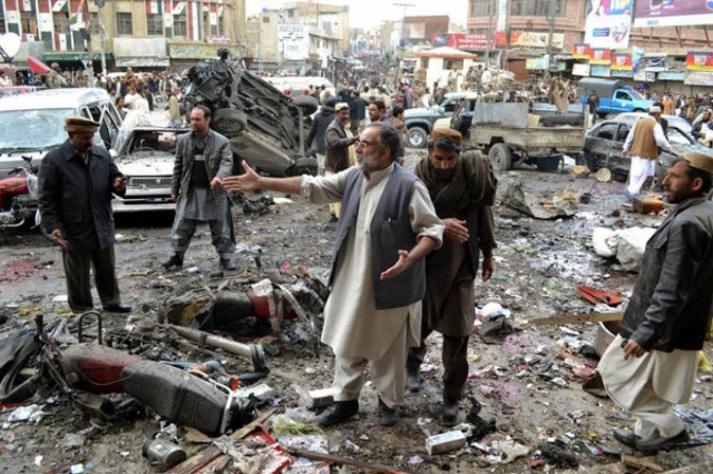 Στους 92 οι νεκροί από τις βομβιστικές επιθέσεις στο Πακιστάν