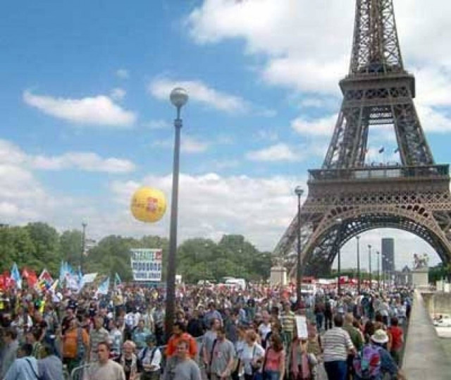 Γαλλία: Συμφωνία εργοδοσίας - συνδικάτων για τους κανόνες εργασίας