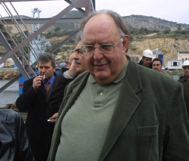 Θεόδωρος Πάγκαλος: Έφτασε μέχρι την Αρκαδία για να φάει... ψάρι!