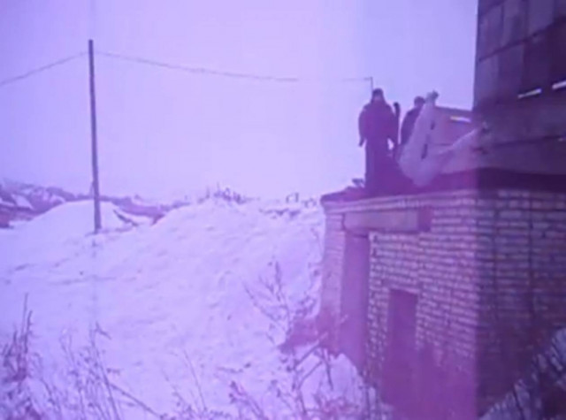 Βίντεο: Ξανασκεφτείτε το για παρκούρ το χειμώνα!