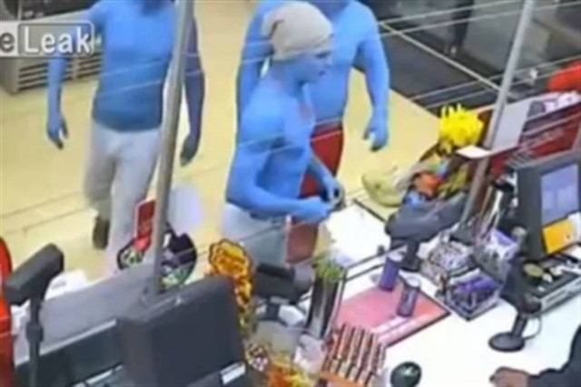 Απίστευτο: Τους λήστεψαν τα Στρουμφάκια!