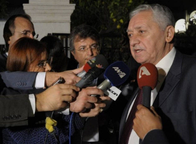 Κουβέλης: Να σηκώσουμε οχυρό προστασίας για τη Δημοκρατία