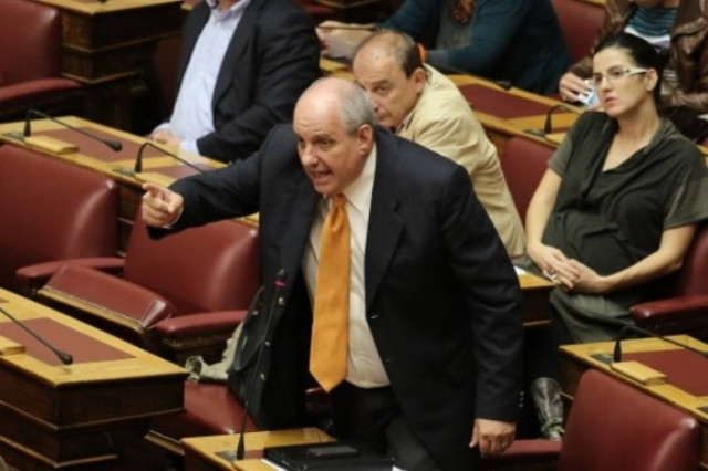 Κουίκ για Ράιχενμπαχ: Μολύνει τη Βουλή ο επικεφαλής της «Κομαντατούρ»