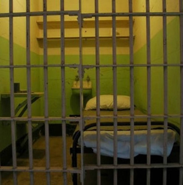 Απίστευτο: Συνέλαβαν άστεγο για παραβίαση του Κ.Ο.Κ