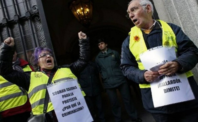 Χιλιάδες συνταξιούχοι βγήκαν στο δρόμο