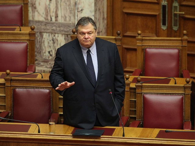 Δεν πείθει κανέναν ο Βενιζέλος