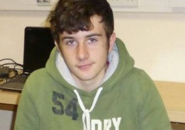 ΣΟΚ: Μαχαίρωσαν 16χρονο μαθητή για ένα κινητό