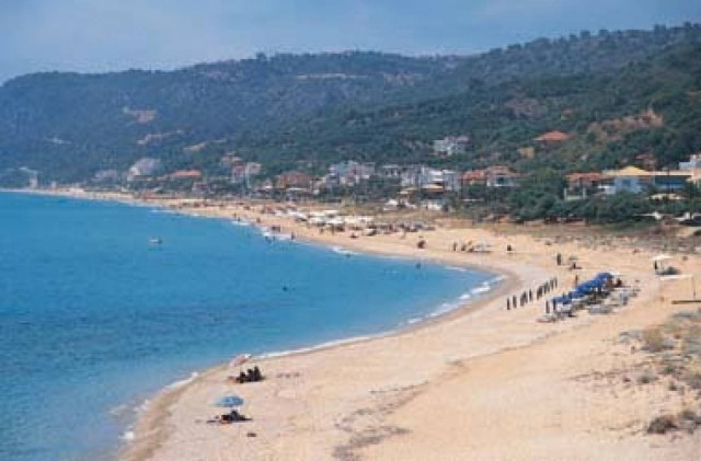 Διαβάστε τι βρήκαν στην παραλία της Λούτσας