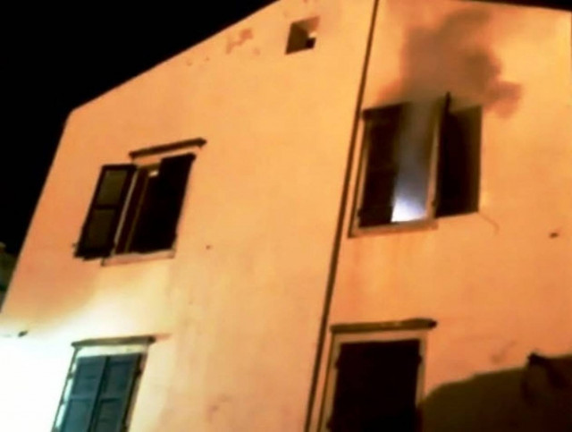 Βίντεο: Πυρκαγιά σε διαμέρισμα στο ιστορικό κέντρο της Κέρκυρας