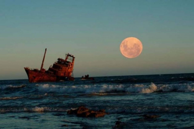 Δείτε τα πιο εντυπωσιακά ναυάγια!(pics)