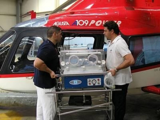 Σοκ: Χαροπαλεύει βρέφος 33 ημερών από ασιτία