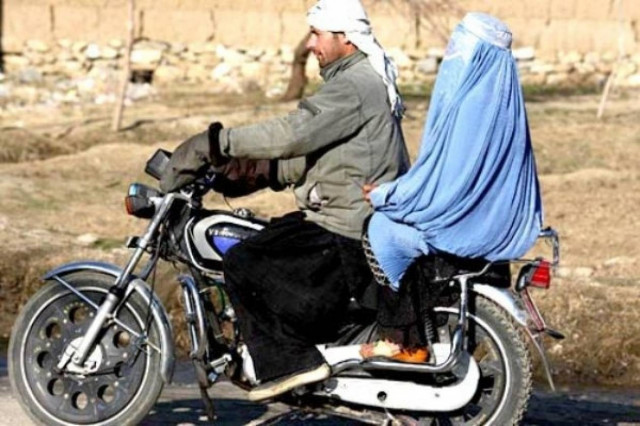 Δεν θα πιστεύετε τι νόμο ετοιμάζουν για τις γυναίκες συνεπιβάτες