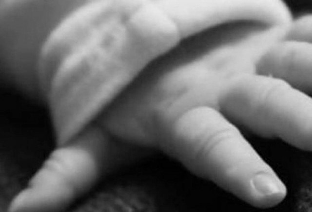 Το συγκλονιστικό μήνυμα του πατέρα του βρέφους που «έσβησε» (pic)