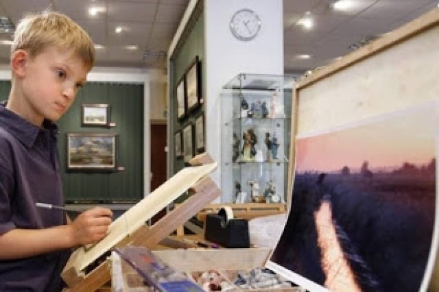 Πώς ένα 9χρονο αγόρι έβγαλε 100.000 δολάρια σε λίγα λεπτά (pics)