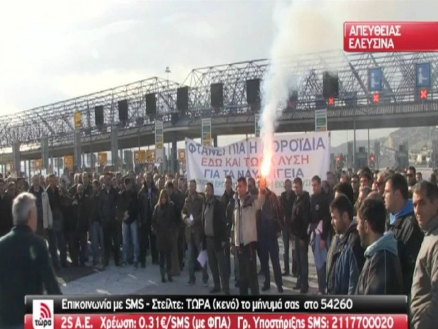 Βίντεο: Κλειστή η Εθνική οδός Κορίνθου-Πατρών