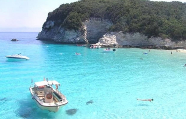 Οι Τούρκοι επενδυτές «φλερτάρουν» με τα Σύβοτα