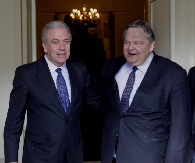 Ο Αβραμόπουλος, ο Βενιζέλος και το… φένγκ σούι!