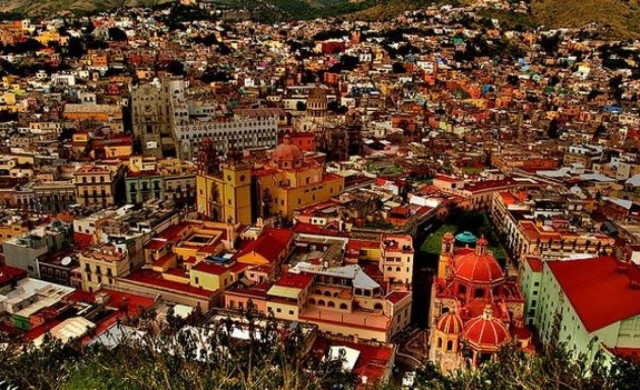 Guanajuato: H ασημένια πόλη με τα πολύχρωμα σπίτια