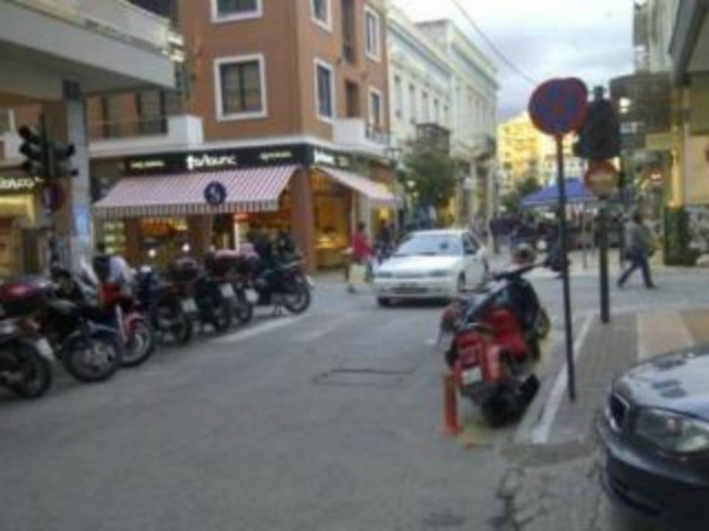 Τραγωδία στην Πάτρα: Ξεψύχησε γιατί το ασθενοφόρο είχε «κολλήσει»