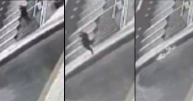 Βίντεο:Έστελνε μήνυμα στο κινητό και έπεσε κατά λάθος σε παγωμένο νερό