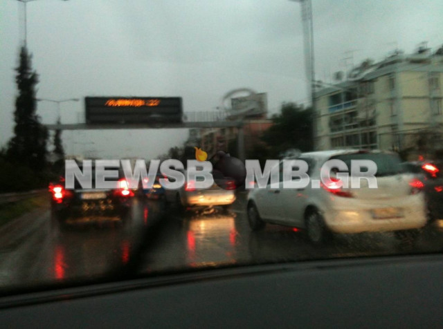 ΤΩΡΑ: Κυκλοφοριακό «έμφραγμα» στους δρόμους