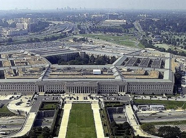 Oι περικοπές «χτύπησαν» την πόρτα και στο Πεντάγωνο