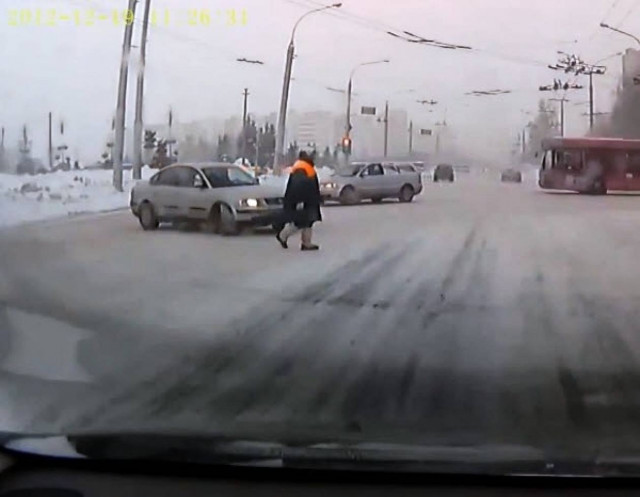 Βίντεο: Δεν έχει μείνει όχημα στη Ρωσία