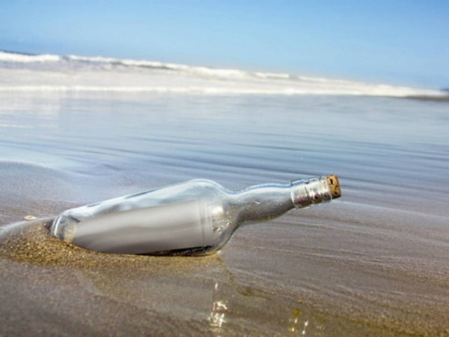Απίστευτο: Βρήκε στην Κεφαλονιά μήνυμα σε μπουκάλι από το 1990! (pic)