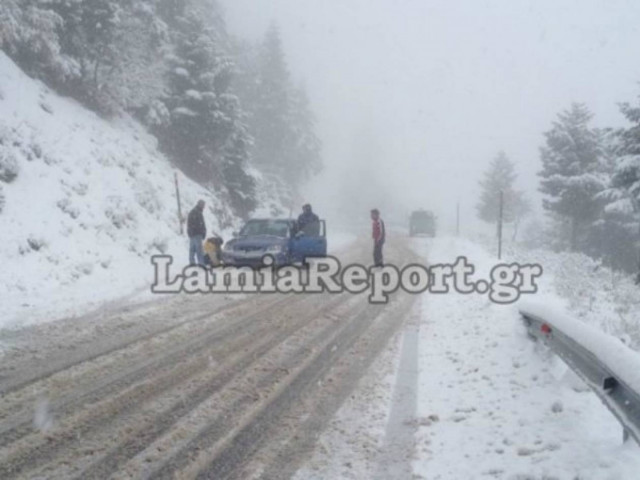 Σφοδρή χιονόπτωση σε όλη την Ευρυτανία (pic)