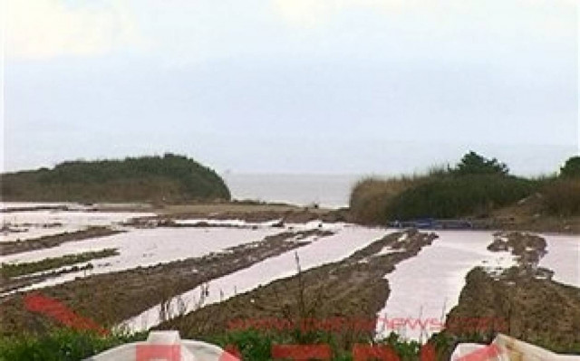 Ανεμοστρόβιλος σάρωσε καλλιέργειες στη Μανολάδα