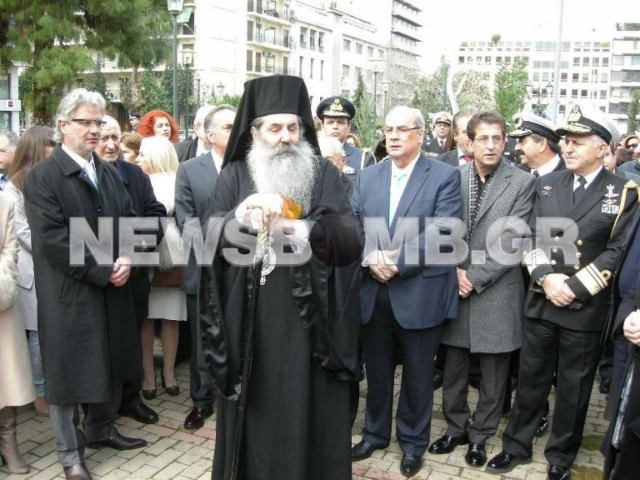 Ο Β. Μιχαλολιάκος τιμά τον Βλαχάκο - Οι πρώτες εικόνες