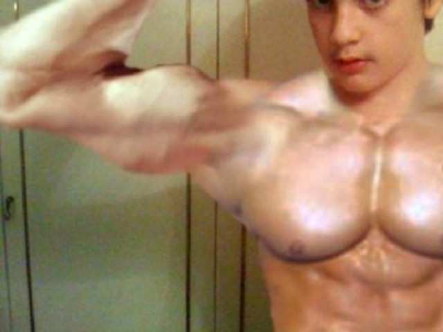 Τα χειρότερα photoshop στο Facebook που έχετε δει!