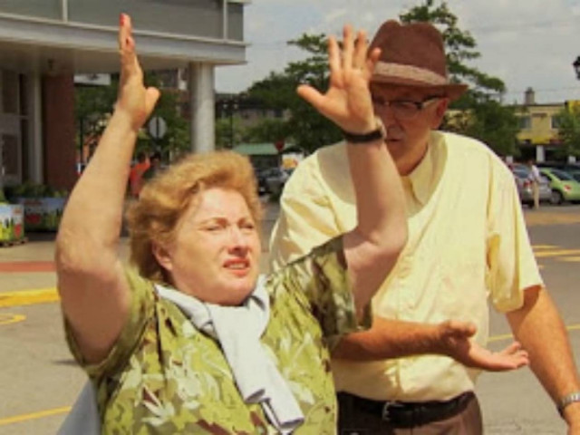 Απίθανη φάρσα: Πώς να ξεφορτωθείτε την ενοχλητική γυναίκα σας